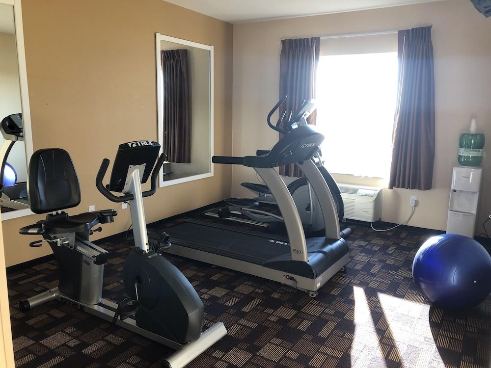 Quality Inn & Suites Minot Zewnętrze zdjęcie