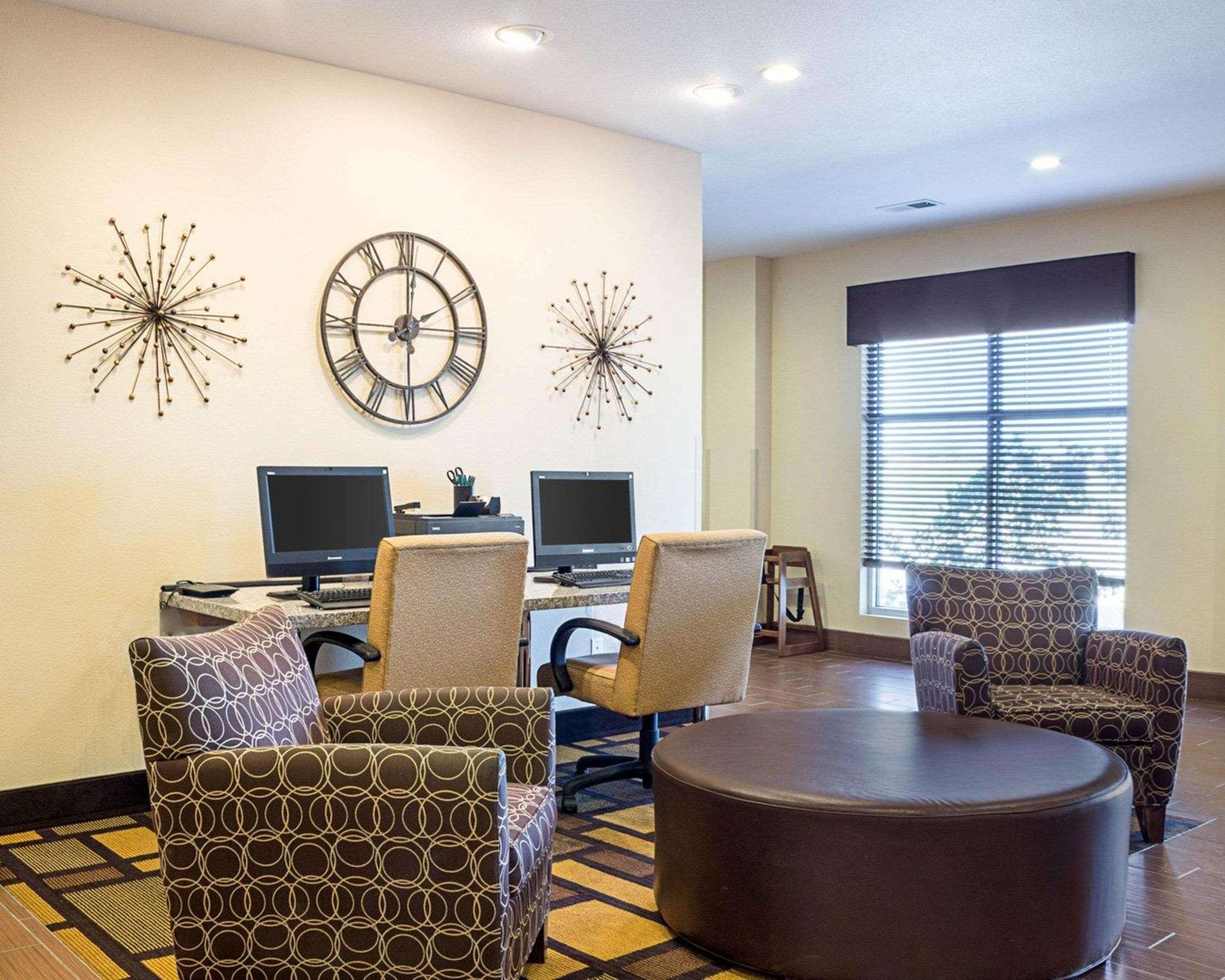Quality Inn & Suites Minot Zewnętrze zdjęcie