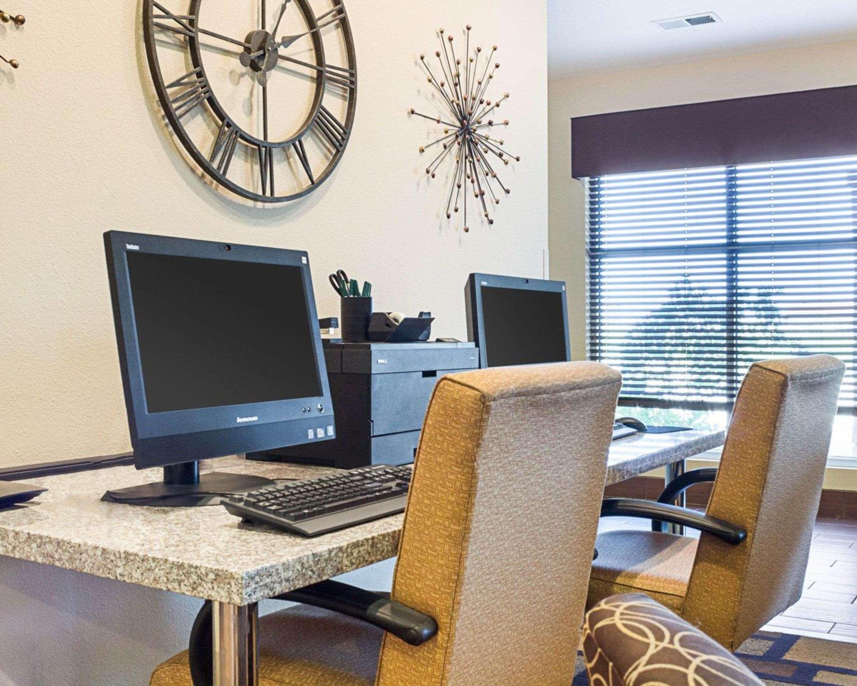 Quality Inn & Suites Minot Zewnętrze zdjęcie